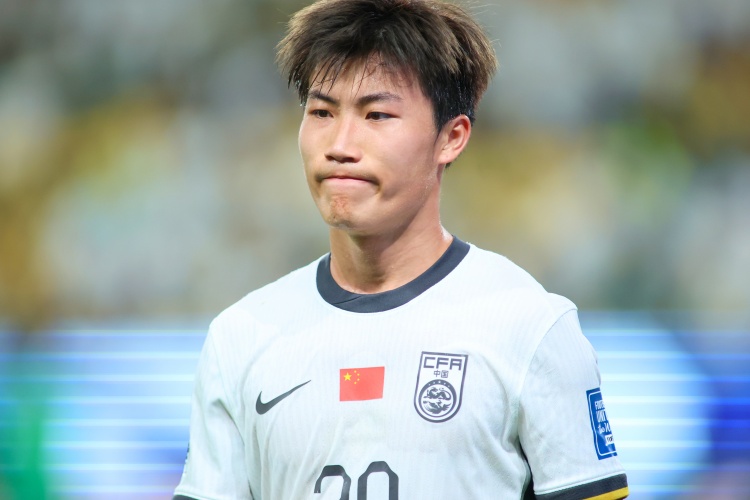 开云体育官方网-谢文能：抱着以下往上看的姿态努力踢好比赛 邵导非常积极向上