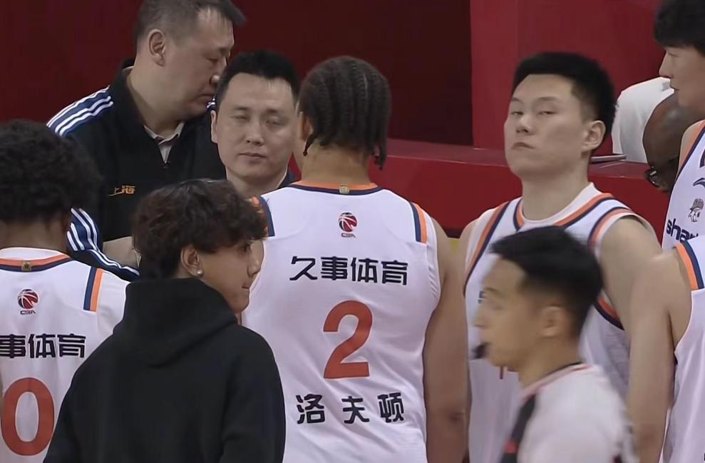 开云体育登录入口-上海男篮21分大胜,古德温24+7+8张镇麟12+6+5,姜伟泽12投3中